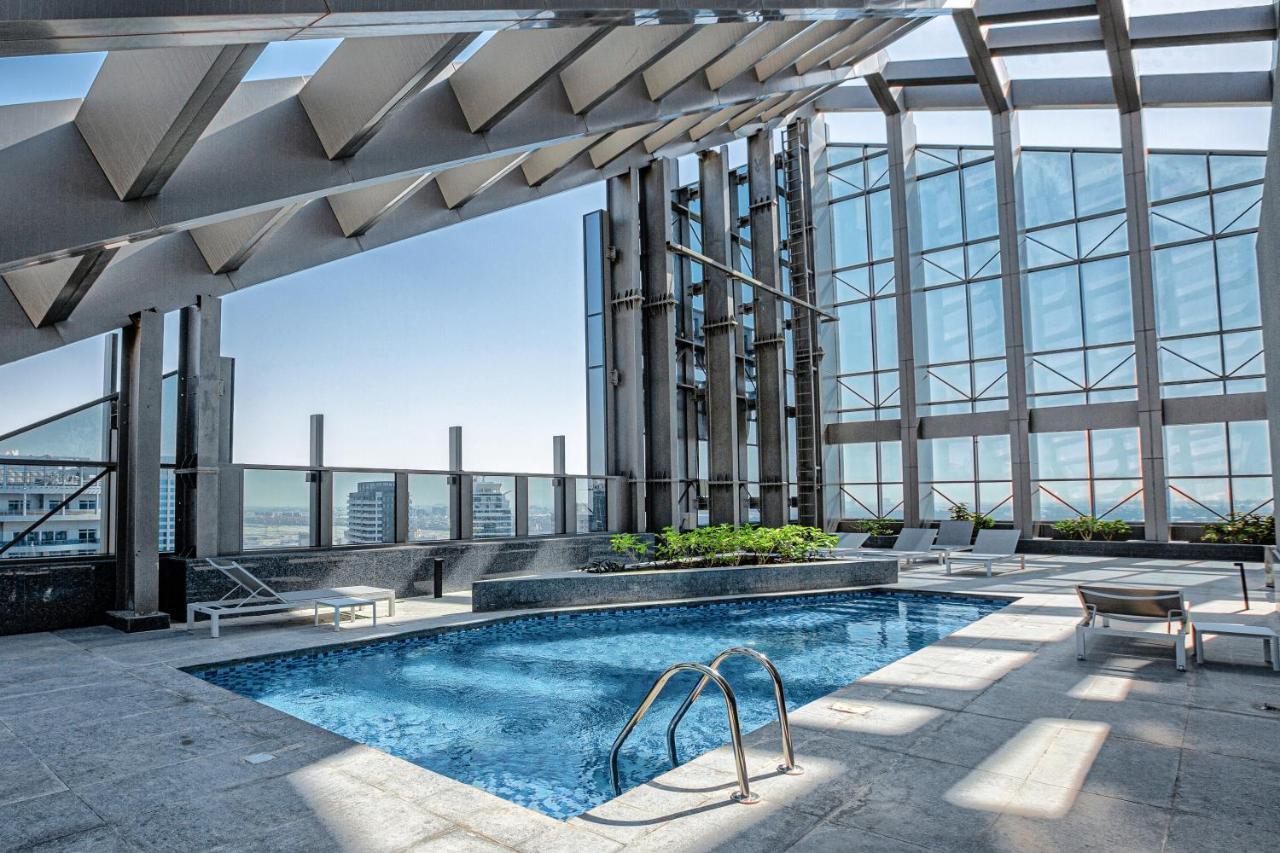 5 Star Sparkle Tower By Swarovski, Dubai Marina Exterior photo
